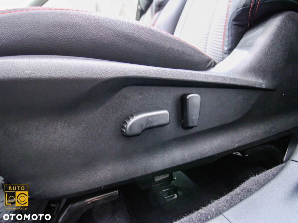 Subaru Forester 2.0i-L Platinum (EyeSight) Lineartronic - 35