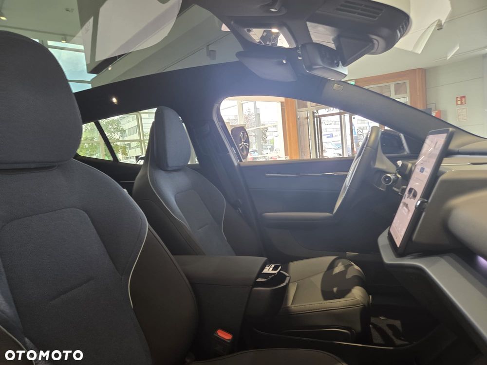 Volvo EX30 69kWh Single Motor Long Range Plus Black Edition - 22