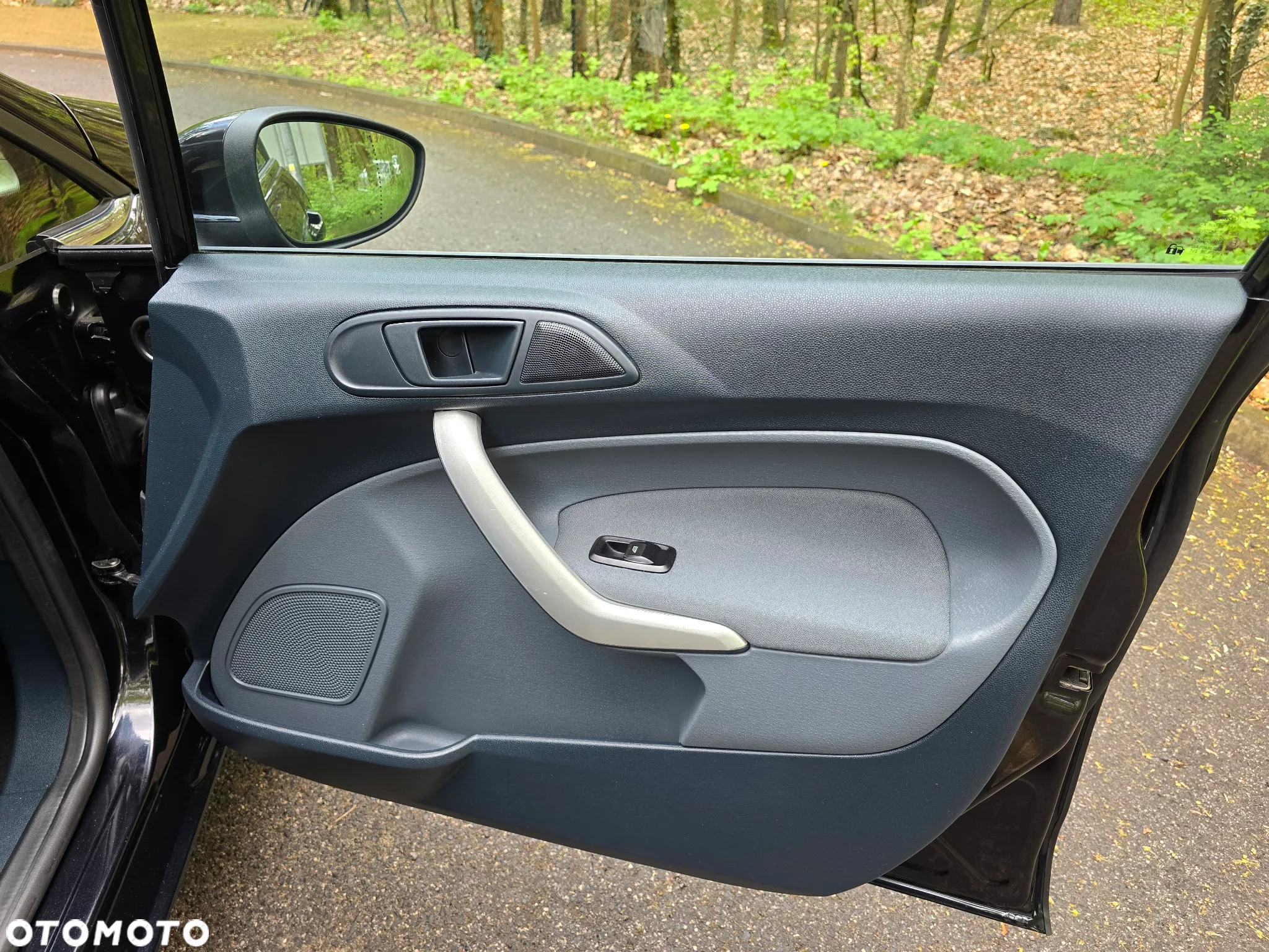 Ford Fiesta 1.6 Titanium - 25