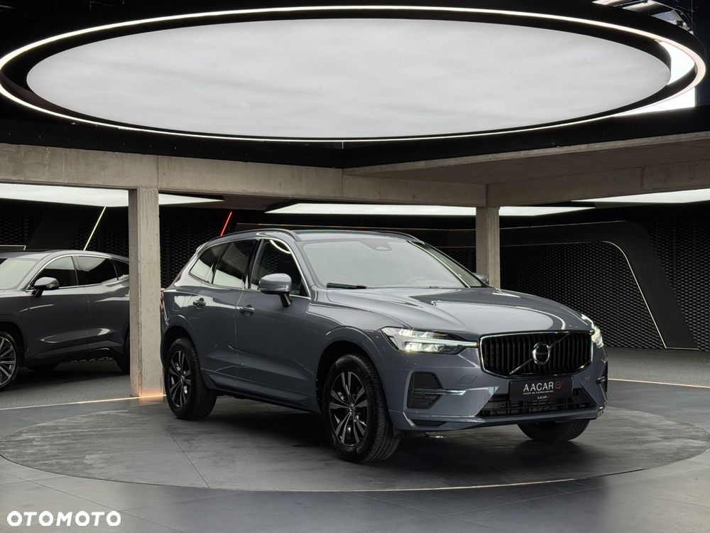 Volvo XC 60 B4 D AWD Momentum Pro - 8