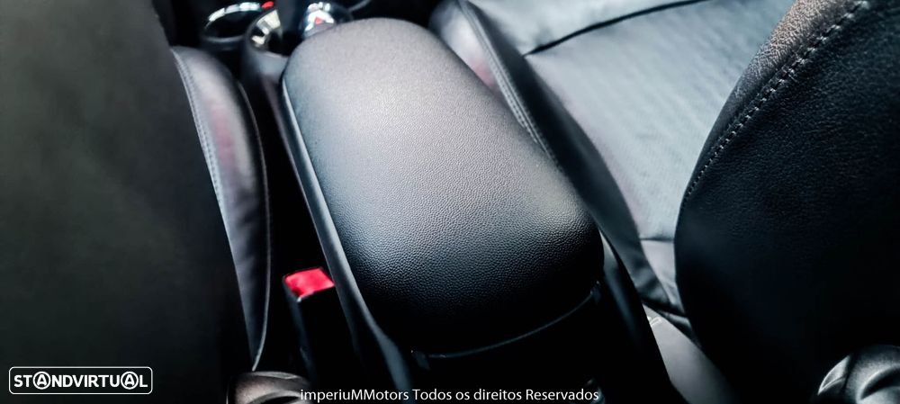 MINI Clubman Cooper D - 36