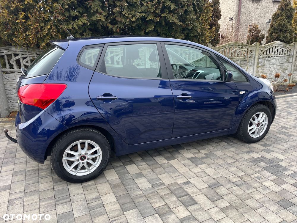 Kia Venga 1.4 CVVT Vision - 11