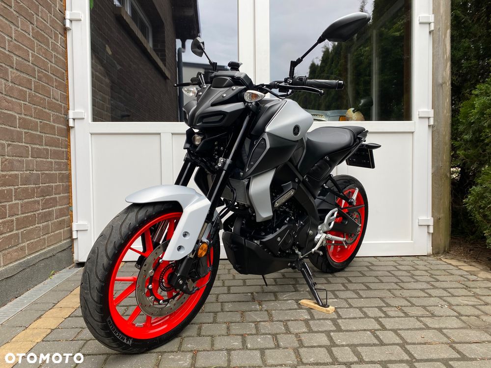 Yamaha MT - 3