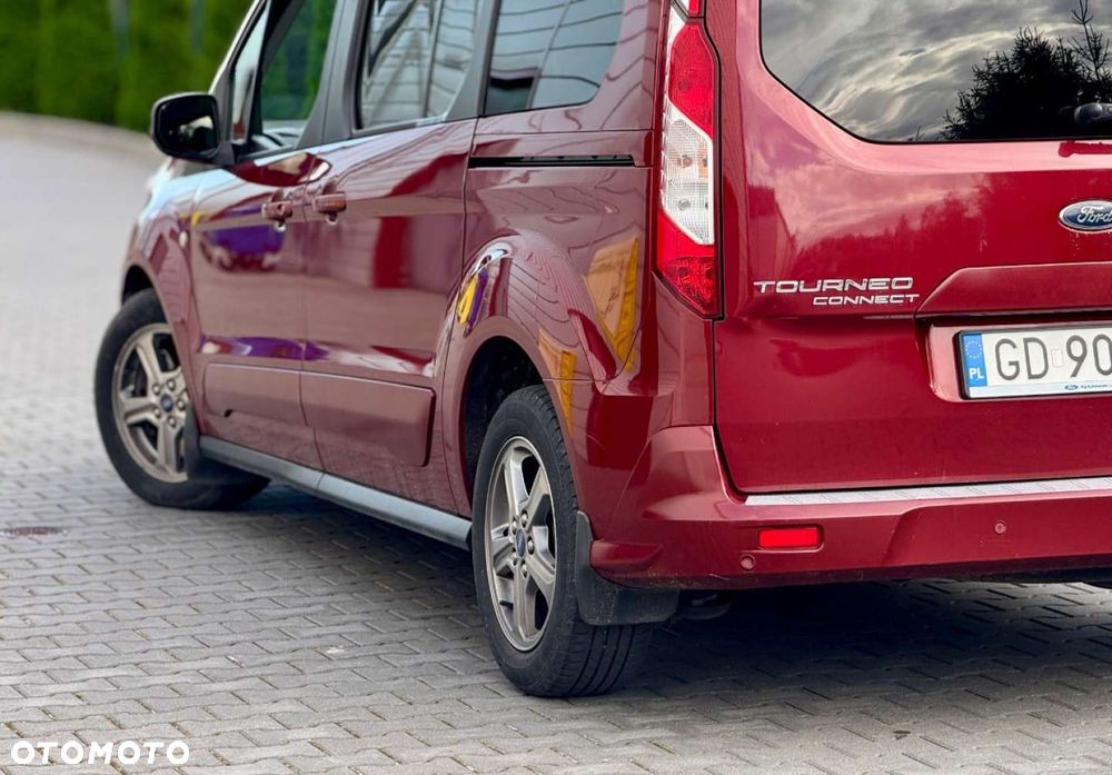 Ford Tourneo Connect Grand - 28
