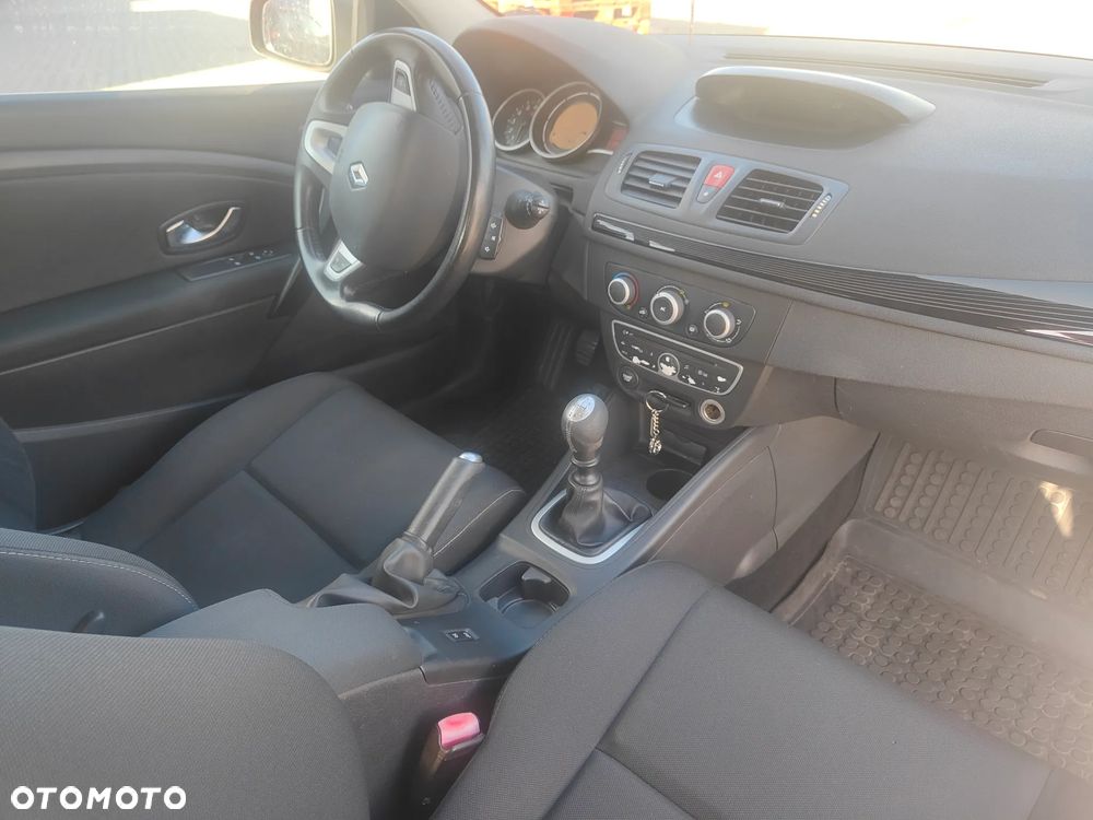 Renault Megane - 5