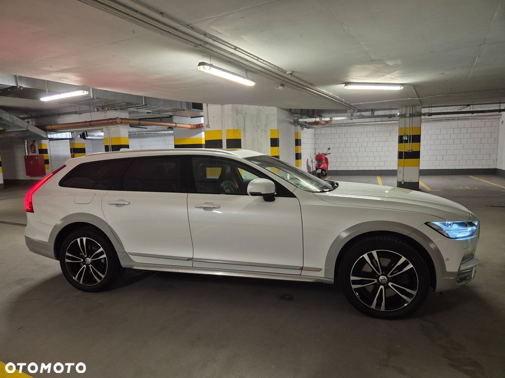 Volvo V90 Cross Country T6 AWD Ocean Race - 21