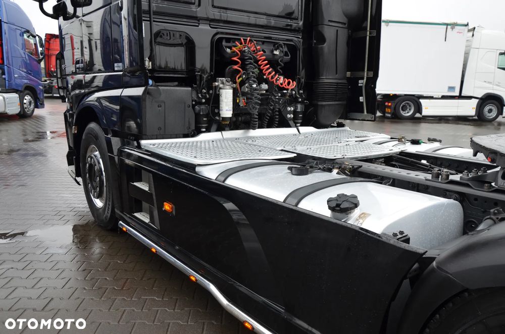 DAF XF 530 / 2021r / KLIMA P. / FULL AIR / ACC / PCC / FULL LED / RETARDER / SKÓRY / NAVI / DE 7364 - 6