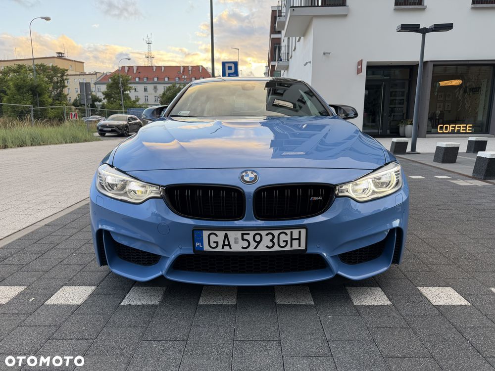 BMW M4 DKG - 3
