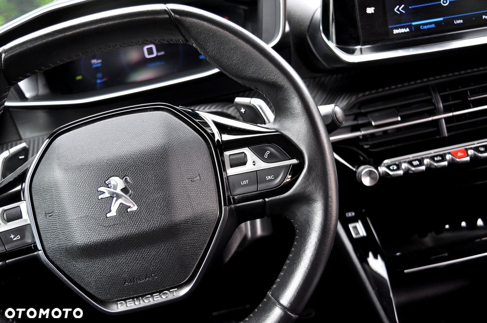 Peugeot 2008 1.5 BlueHDi Allure Pack S&S EAT8 - 19
