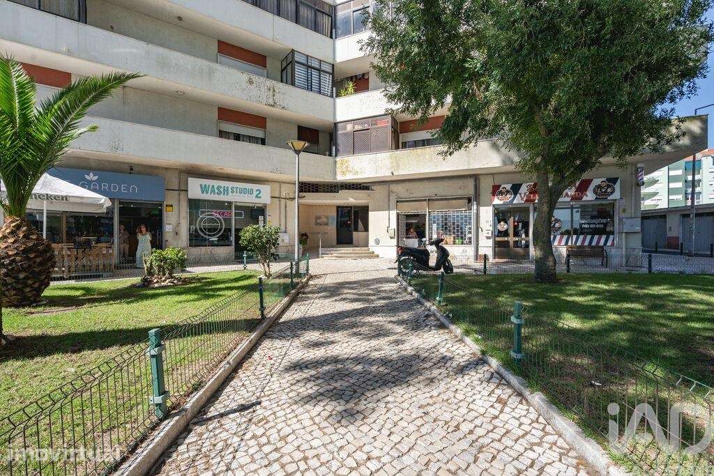 Apartamento T3 em Cacém e São Marcos de 145 m2 - Grande imagem: 2/37
