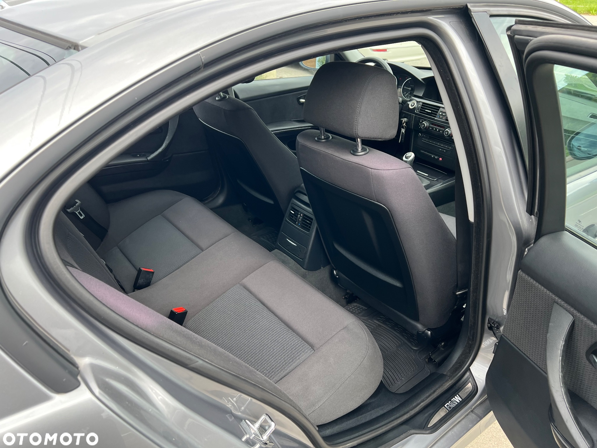 BMW Seria 3 320d xDrive - 26