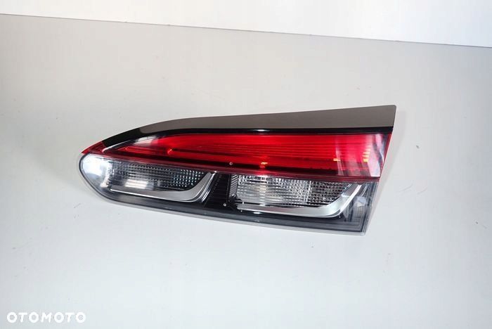 TOYOTA CROSS LED 22- lampa prawa tylna tył w klapę - 1