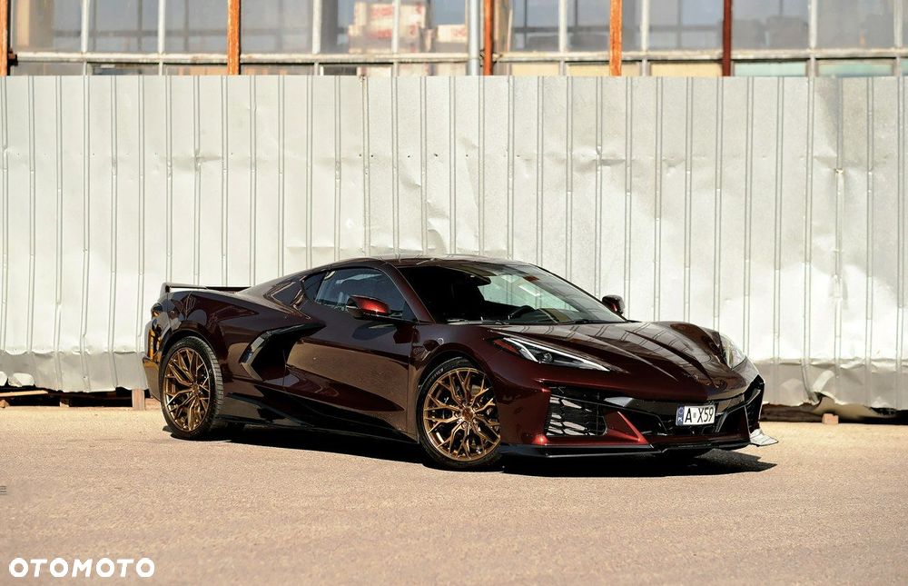 Chevrolet Corvette - 2