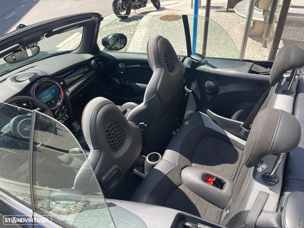 MINI Cabrio Cooper S Premium JCW Auto - 11