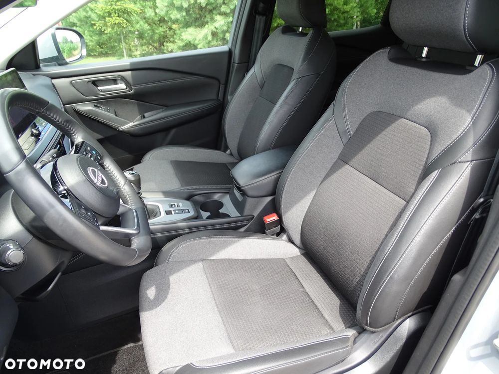 Nissan Qashqai 1.3 DIG-T N-Connecta - 8