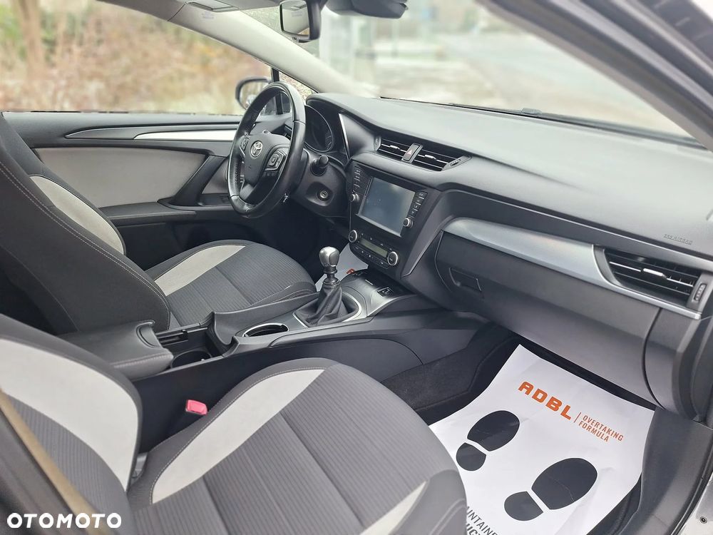 Toyota Avensis 2.0 D-4D Active Business - 13