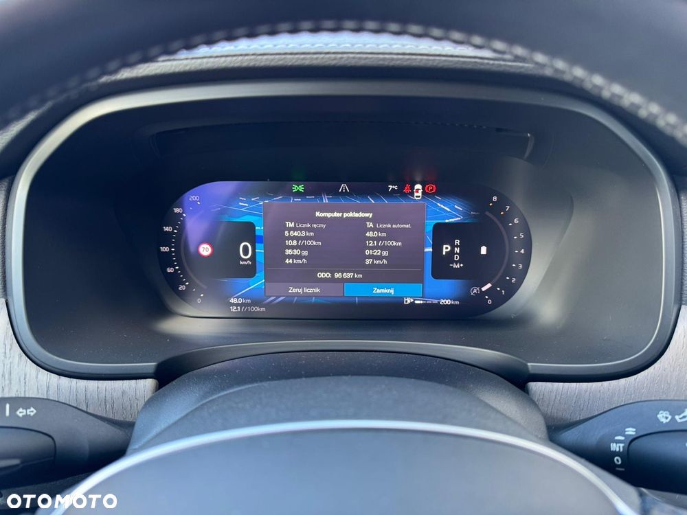 Volvo V90 Cross Country B5 B AWD Pro - 25