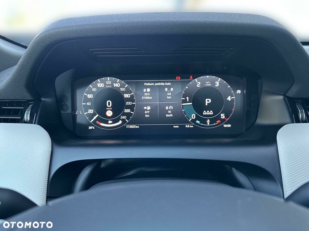 Land Rover Discovery Sport - 17