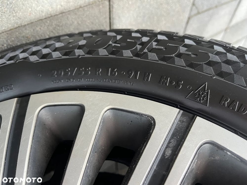 Volkswagen Golf 1.4 Tour - 34