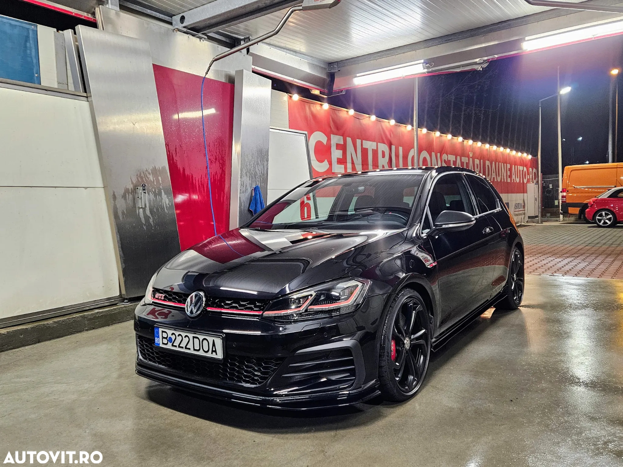Volkswagen Golf GTI TCR 2.0 TSI OPF DSG - 2