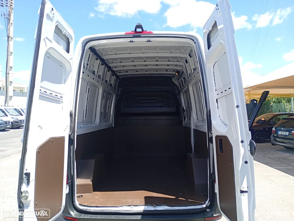 Mercedes-Benz SPRINTER - 27