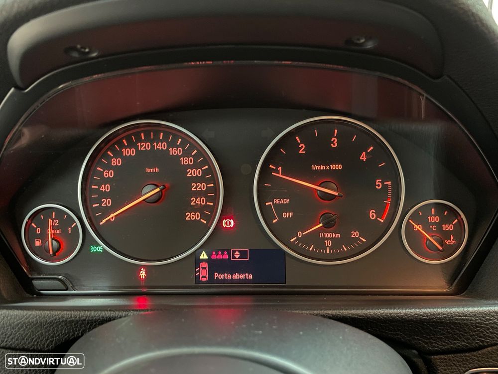 BMW 318 d Touring Pack M - 22