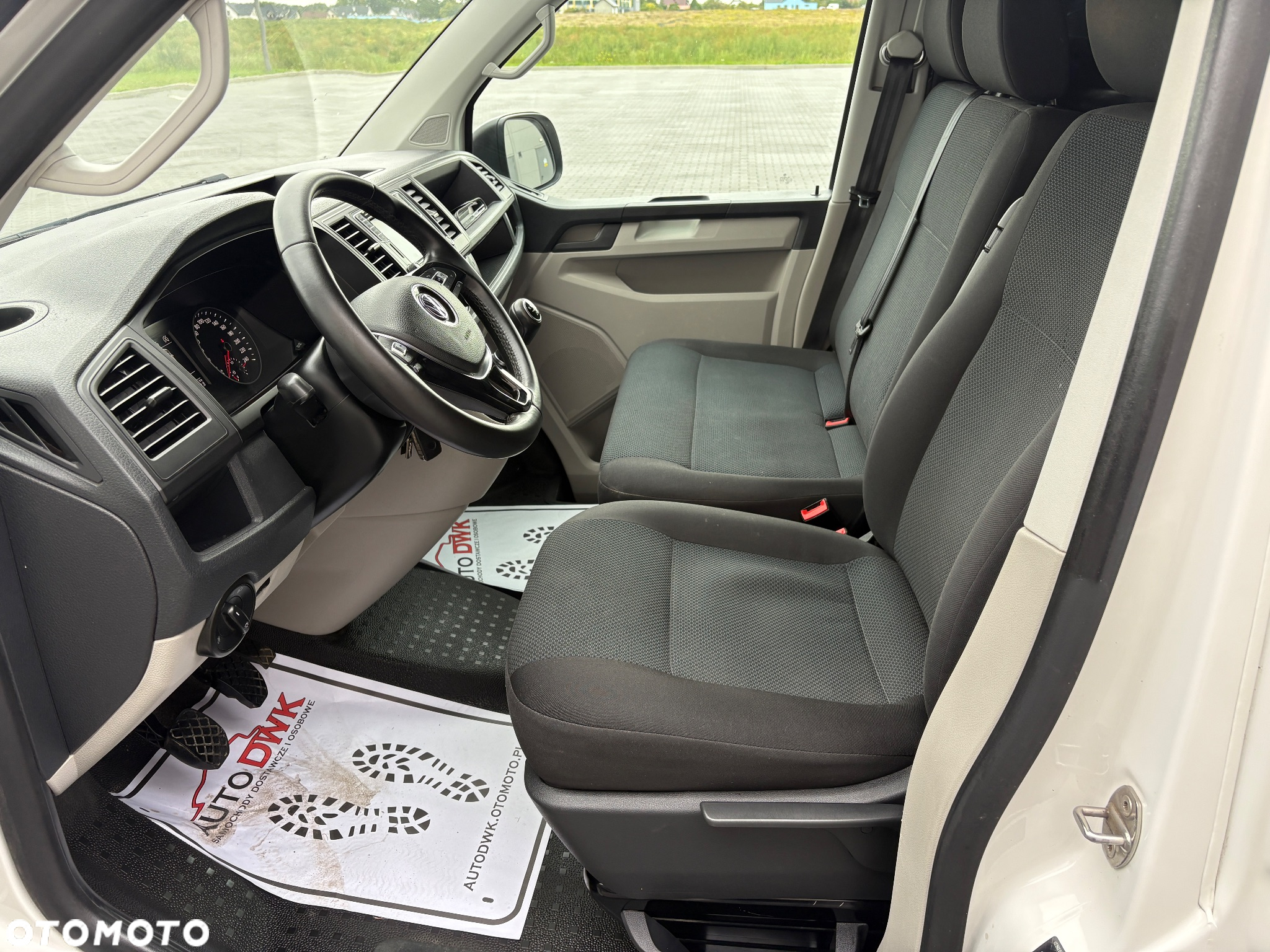 Volkswagen Transporter T6 - 14