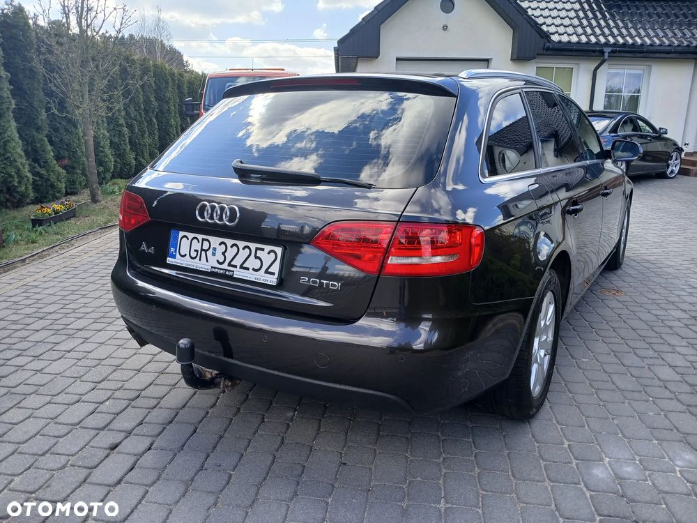 Audi A4 Avant - 9