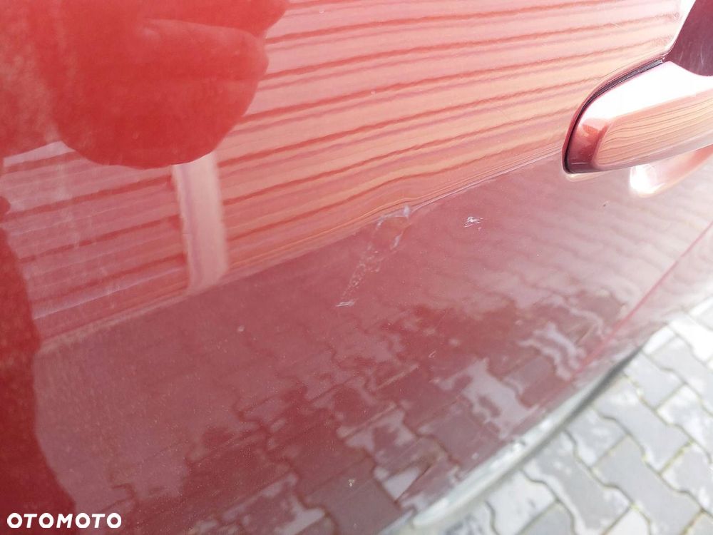 DRZWI KOMPLETNE LEWY TYŁ TOYOTA COROLLA VERSO I 3N8 - 4