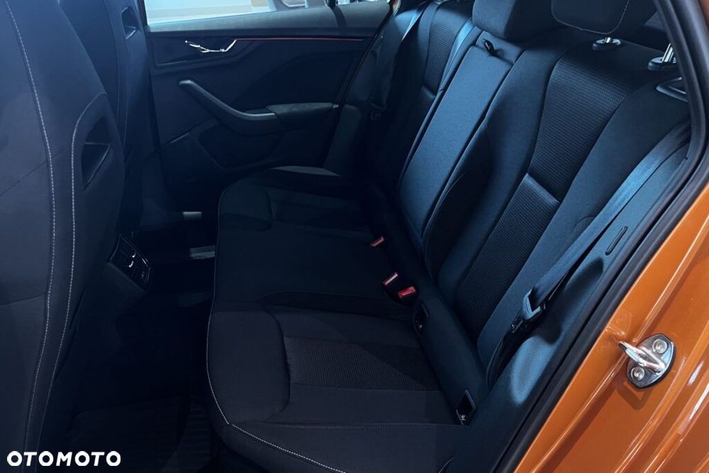 Skoda Kamiq 1.5 TSI Selection DSG - 22