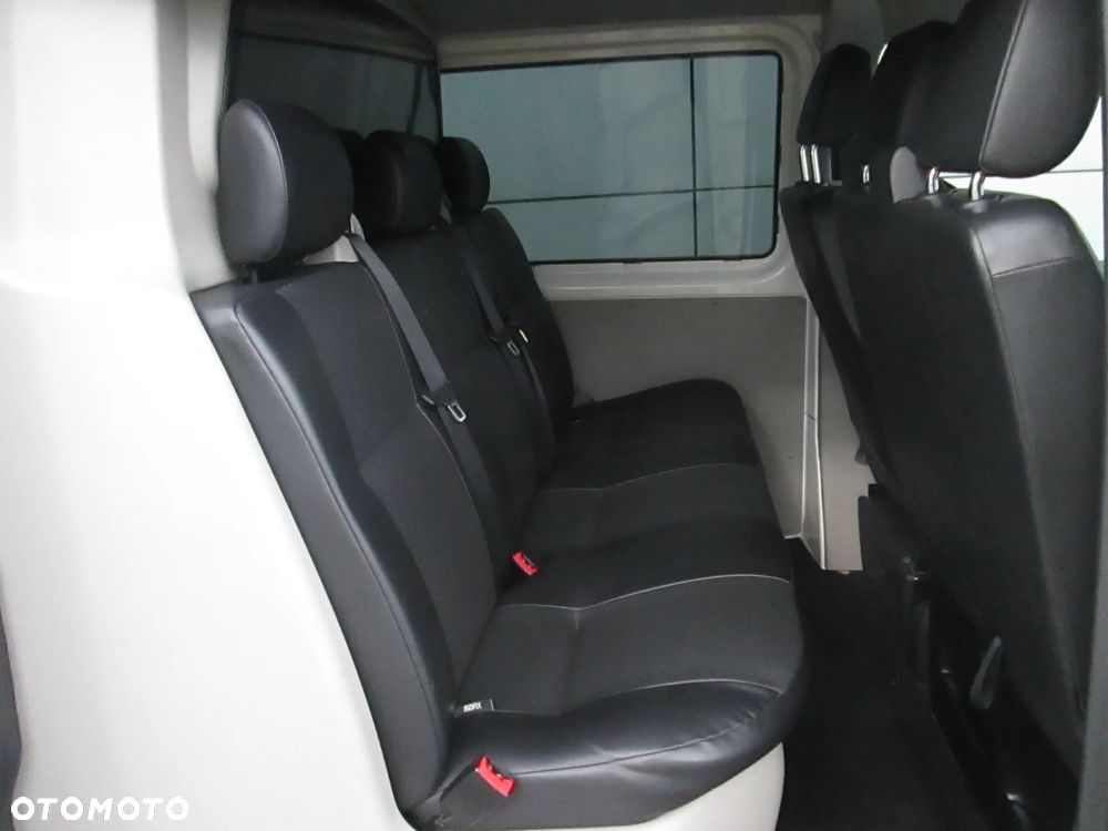 Volkswagen Transporter Brygadówka 6 osobowy - 10