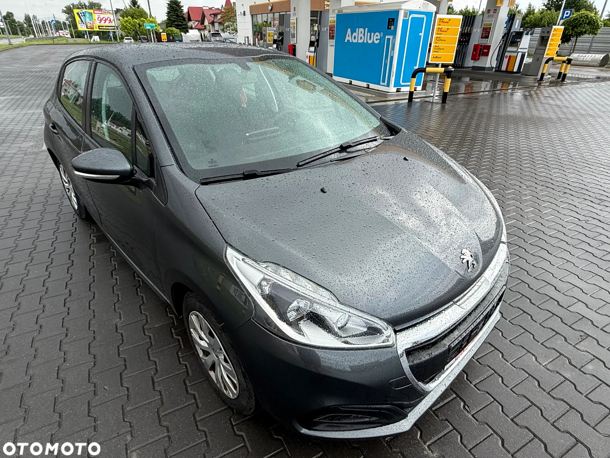 Peugeot 208 1.6 BlueHDi Allure S&S - 9