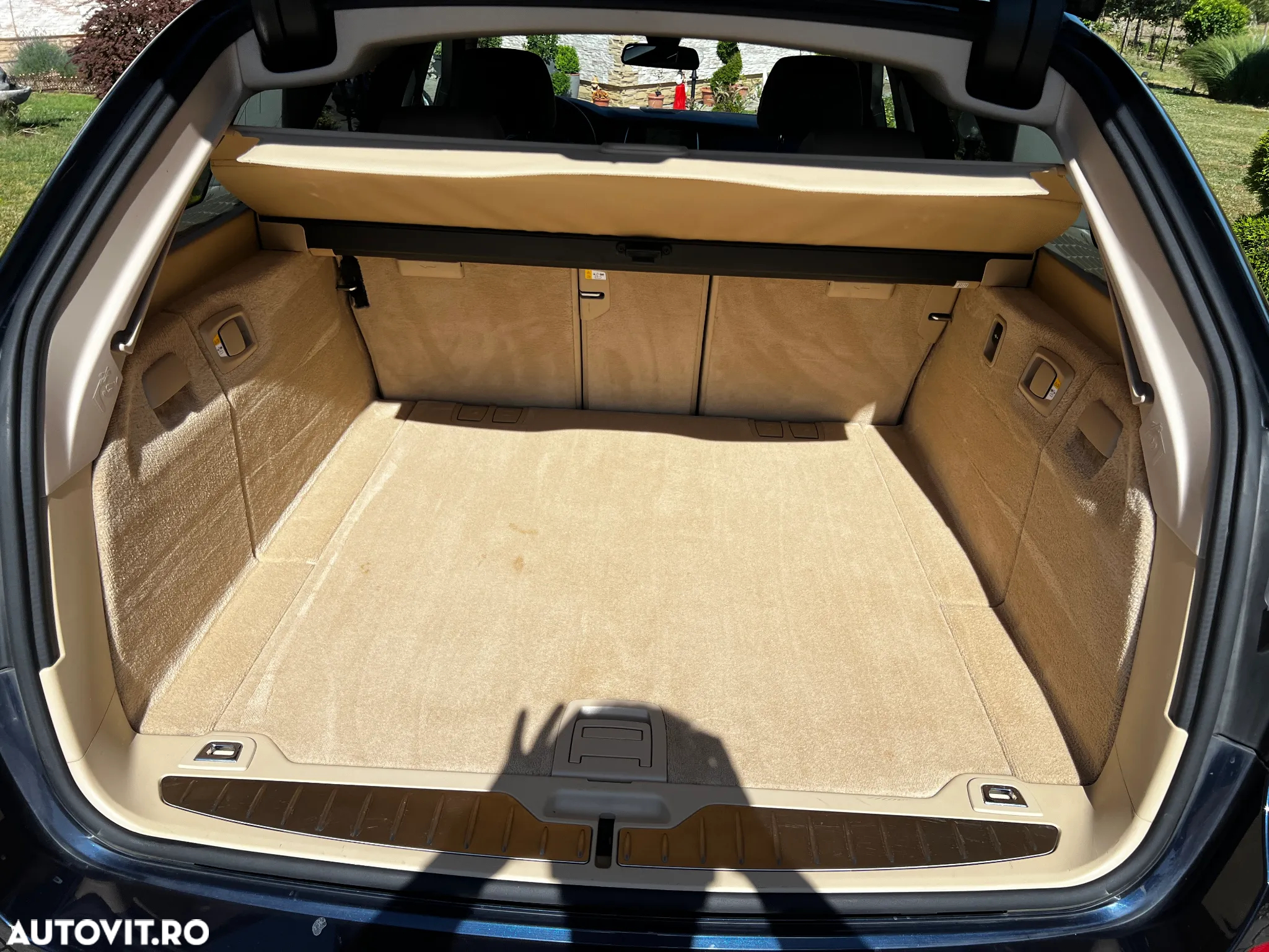 BMW Seria 5 525d Touring - 32