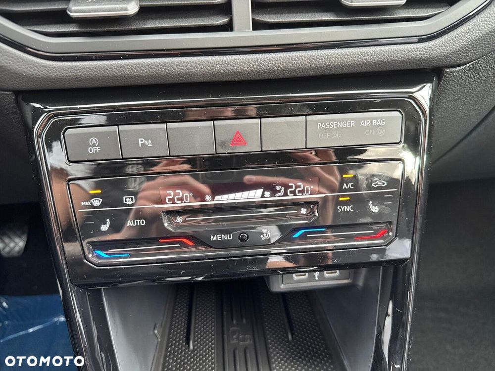 Volkswagen T-Cross 1.0 TSI Life Plus - 30