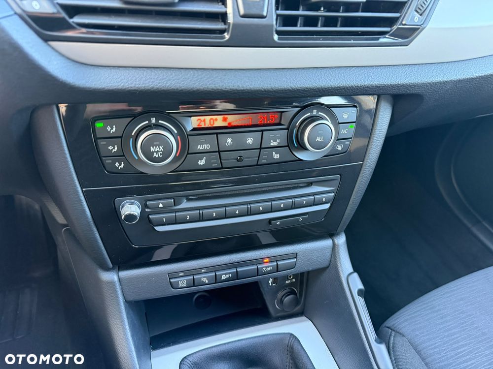 BMW X1 sDrive18d - 18