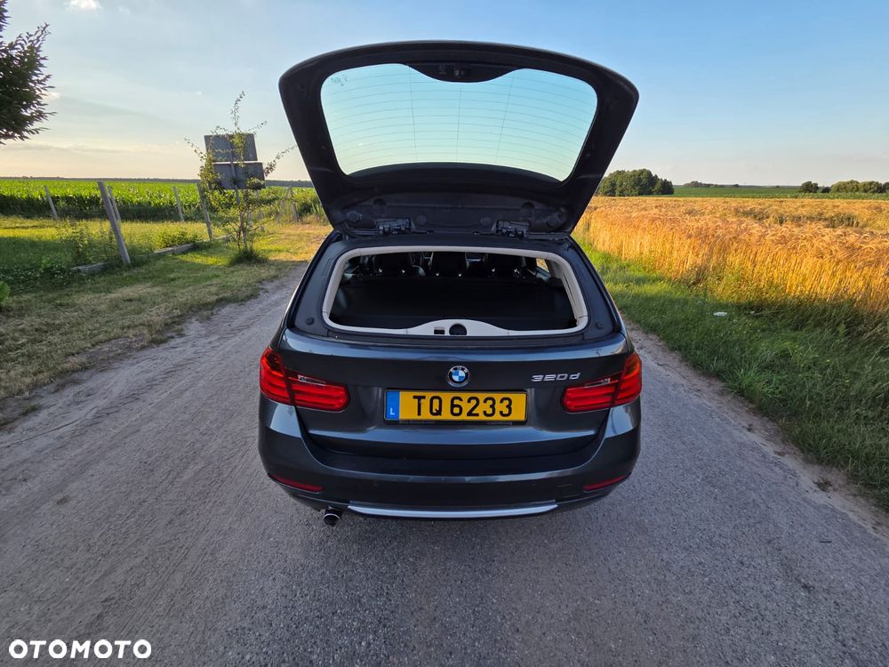 BMW Seria 3 320d Efficient Dynamics - 18