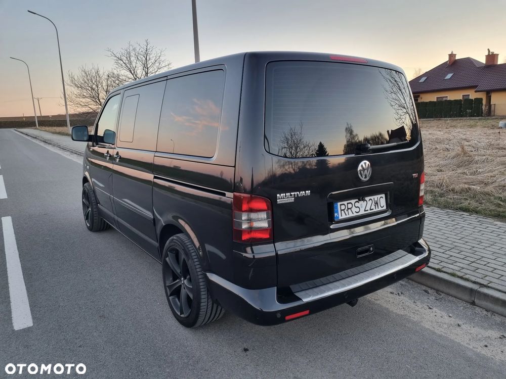 Volkswagen Multivan - 3