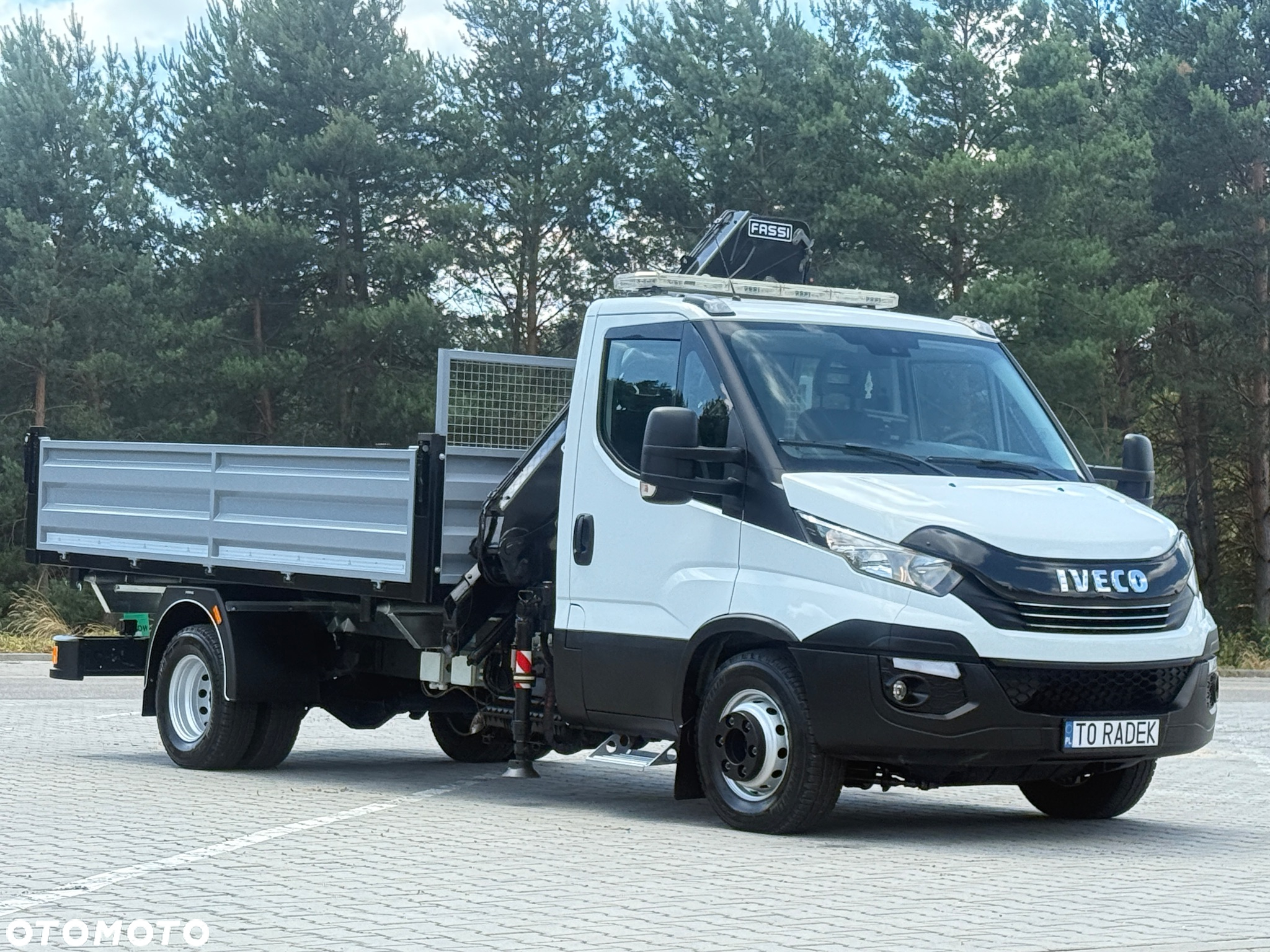 Iveco DAILY 72-180 3.0 HPI 180KM * HDS FASSI F70 * 3200 Udźwig * Wywrotka 3 Stronna * ŚWIETNY STAN! - 11