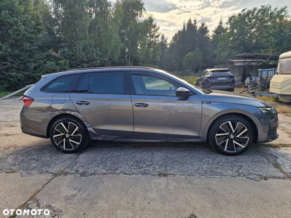 Skoda Octavia Combi 2.0 TDI DSG Sportline - 7