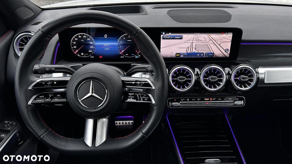 Mercedes-Benz GLB - 14