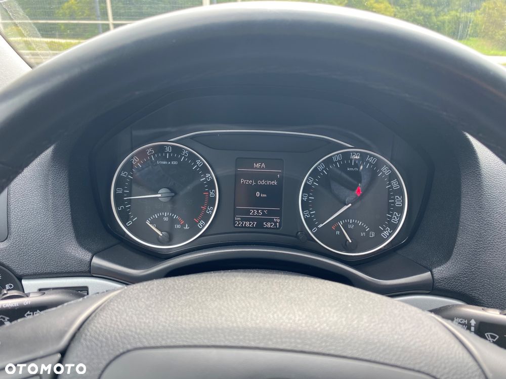 Skoda Octavia 1.6 TDI 4x4 Ambition - 11