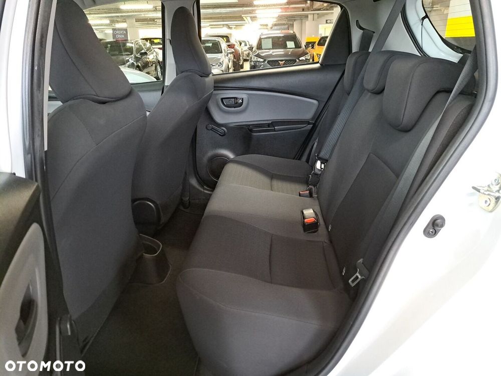 Toyota Yaris - 13