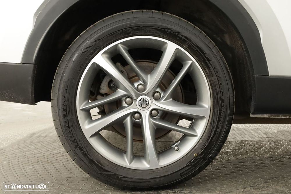 MG EHS 1.5 T-GDI Plug-in Hybrid Luxury - 5