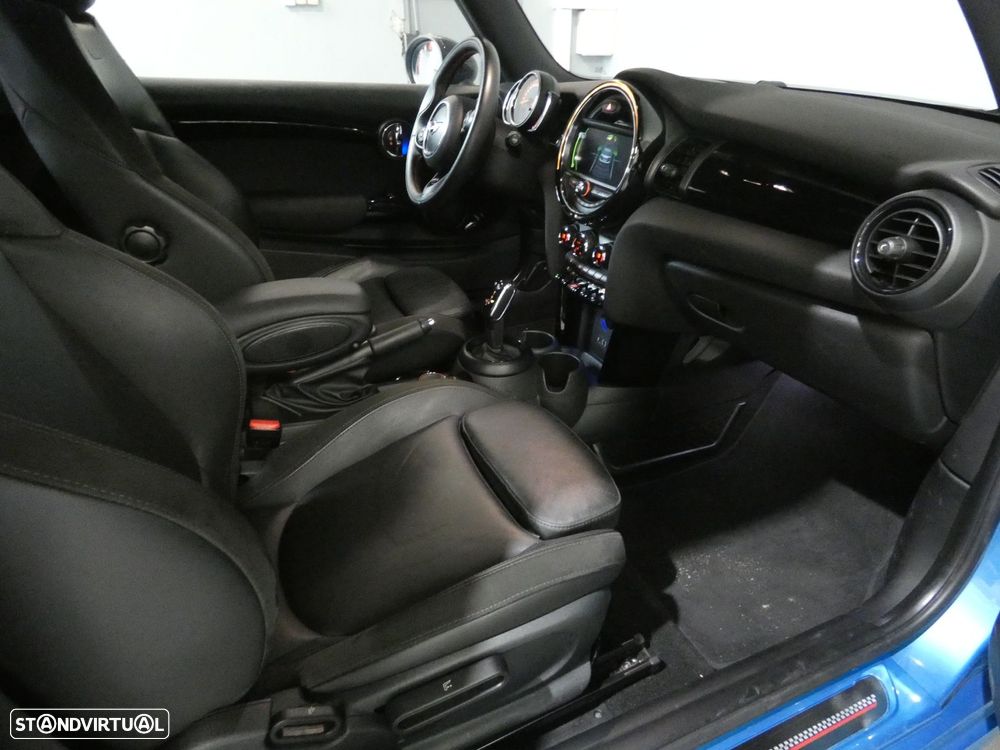 MINI 3 Portas Cooper D Auto - 20