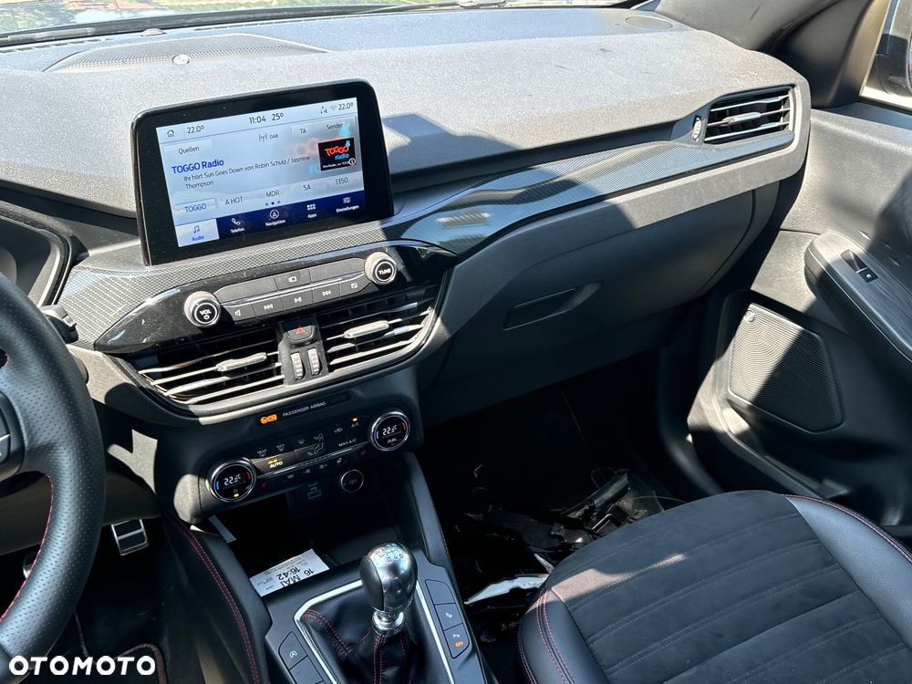 Ford Kuga 1.5 EcoBoost ST-LINE X - 15