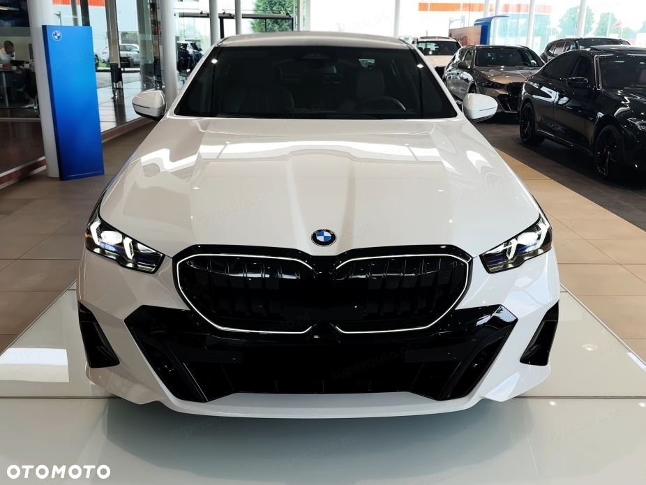 BMW Seria 5 520d xDrive mHEV M Sport - 6