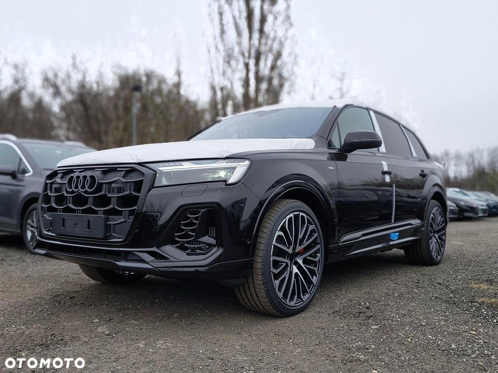 Audi Q7 - 1