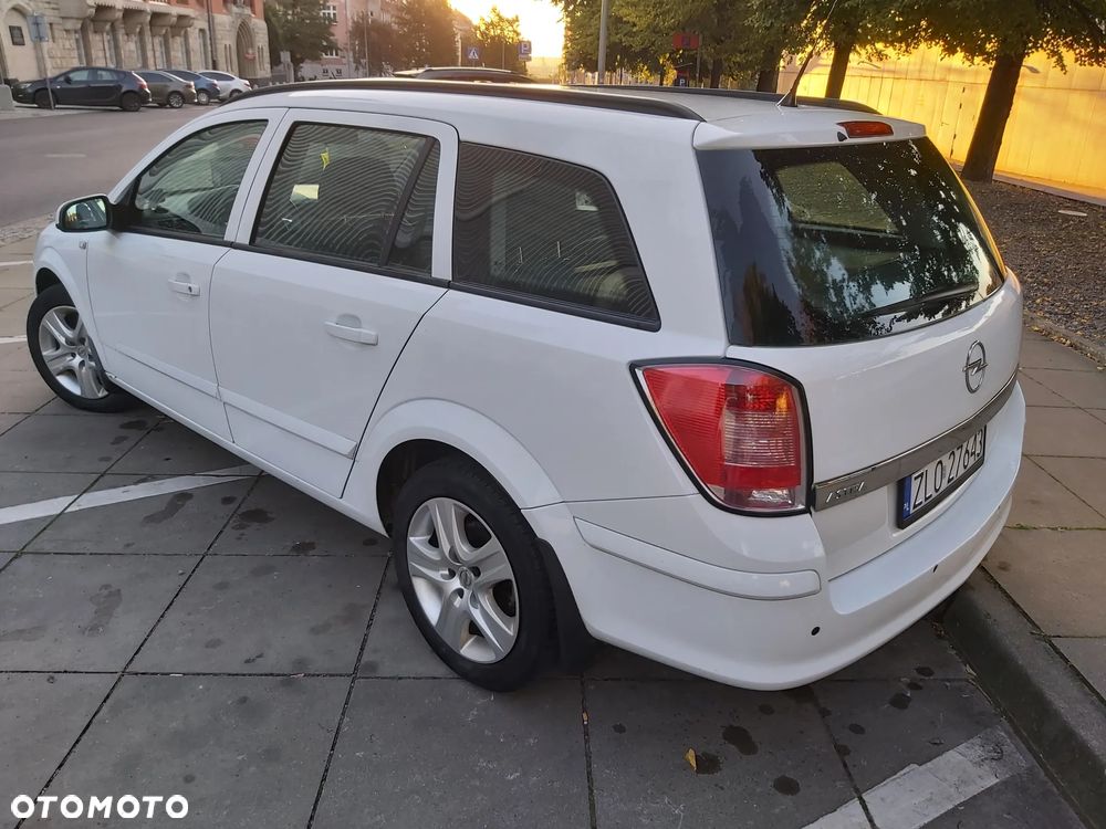 Opel Astra III 1.6 Enjoy - 12