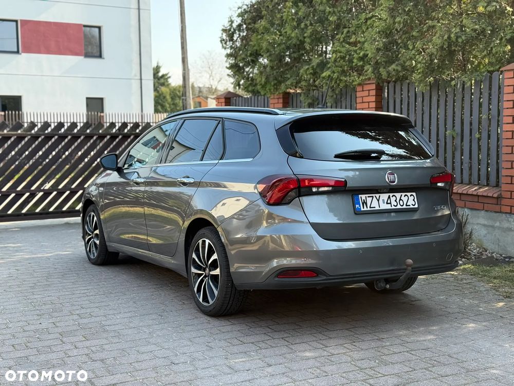 Fiat Tipo 1.6 MultiJet 16v Lounge - 3
