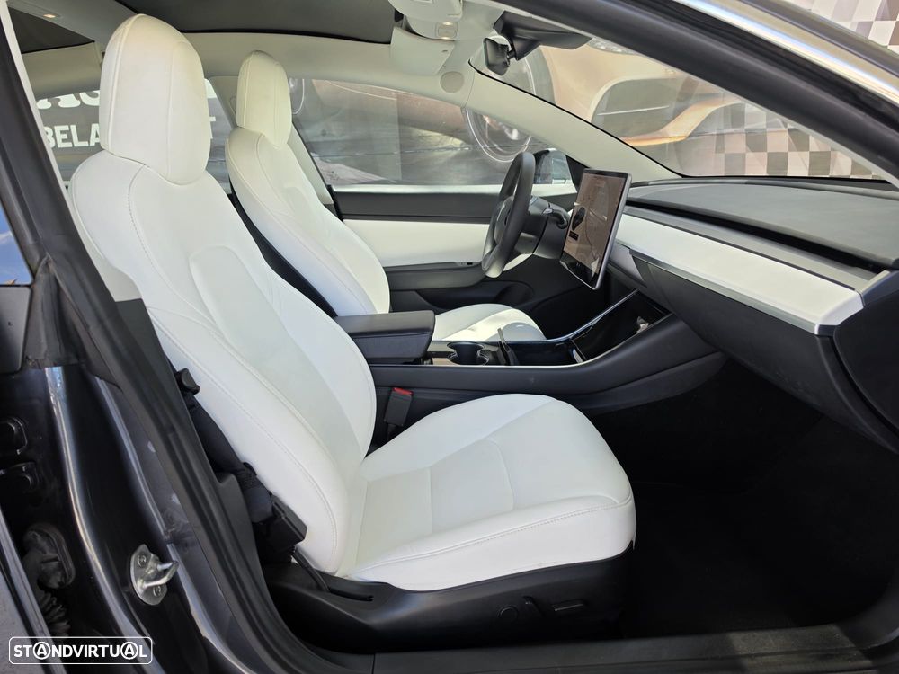 Tesla Model 3 Long-Range Dual Motor AWD - 9